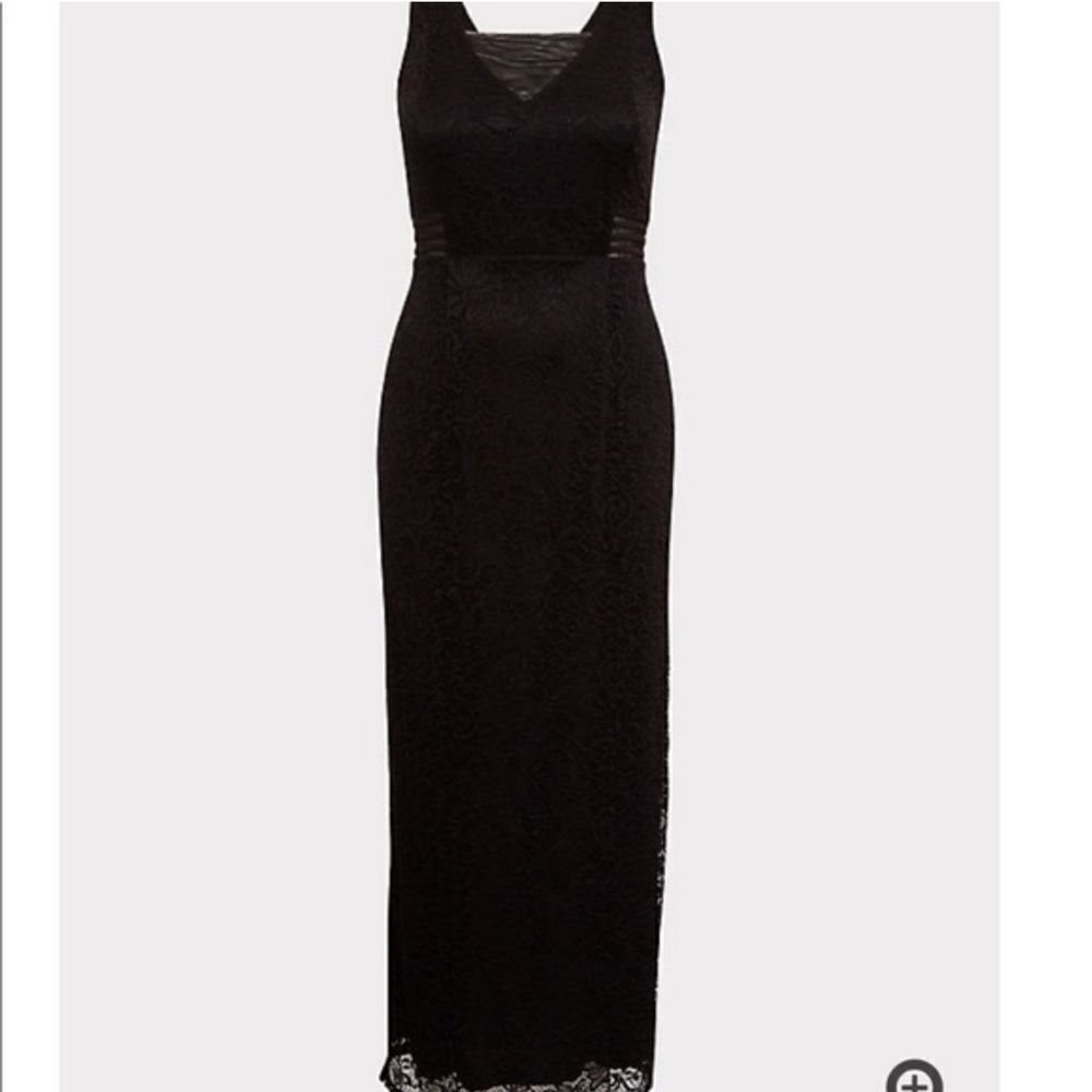 NWTs TORRID Black Lace Gown Sz 4X